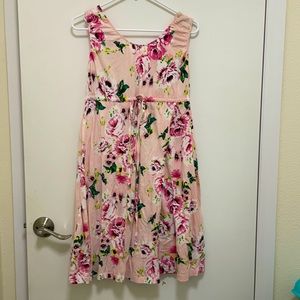 Maternity and nursing nightgown/hospital gown.